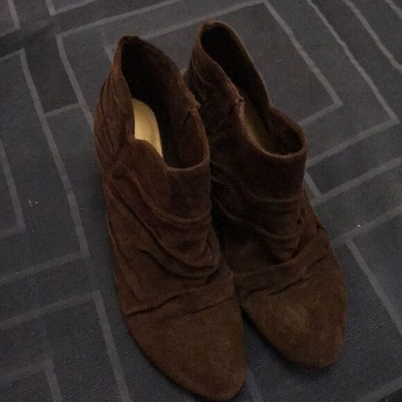 Booties   - Picture 1 of 3